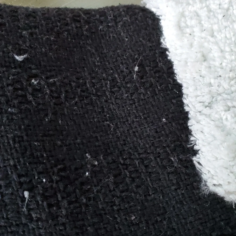 Rachel Zoe Yarn Ghost Throw Blanket - Picture 3 of 8